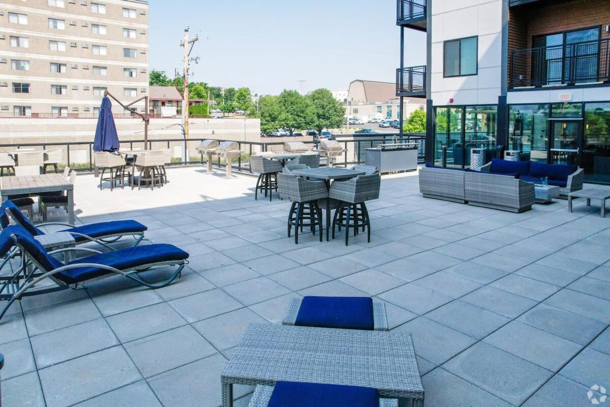 2 Bedroom Brand New Apartment Near Mayo, Park Free Rochester Exterior foto